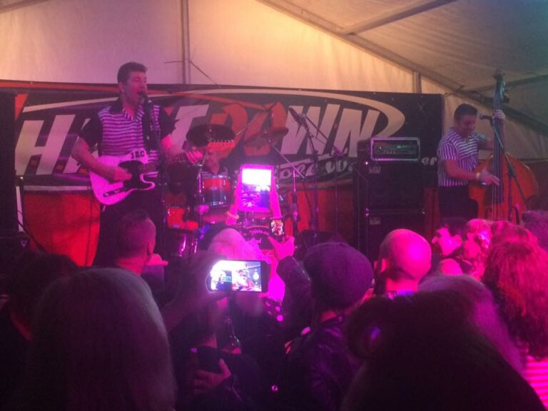 Gallery Shakedown Rock n Roll
